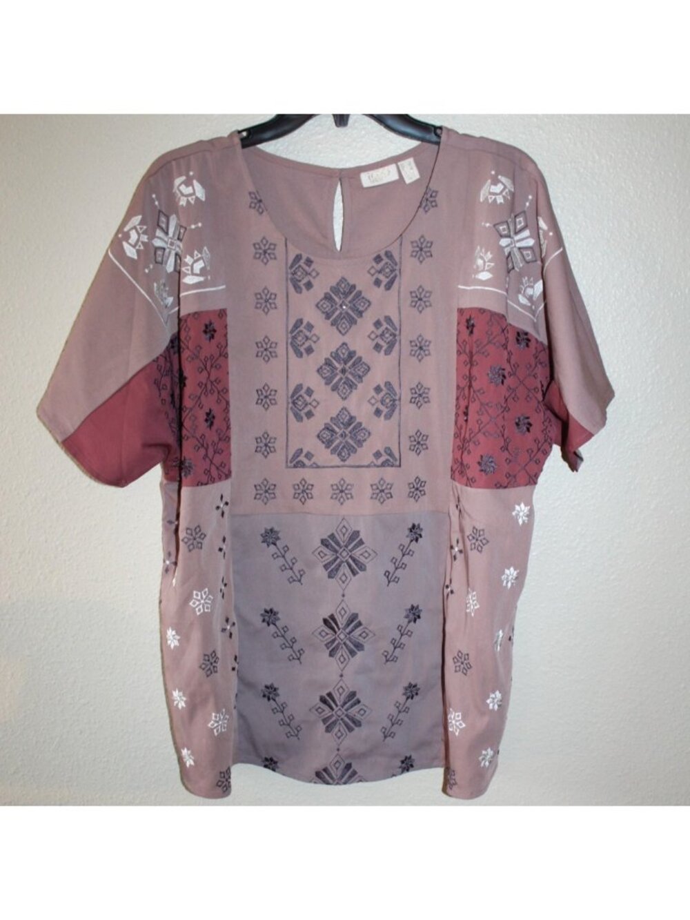 LOGO Lavish by Lori Goldstein Womens Pink Embroidered Short Sleeve Blouse L